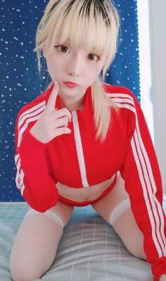 隔壁的女朋友4
