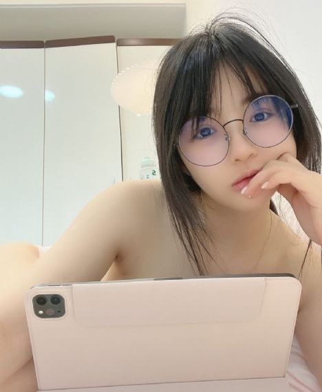红天鹅